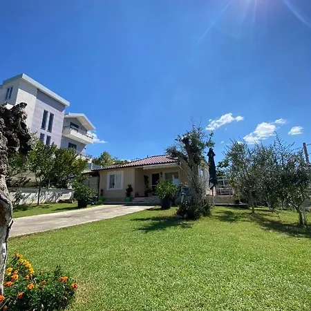 Villa Nikol Tirana Exterior photo